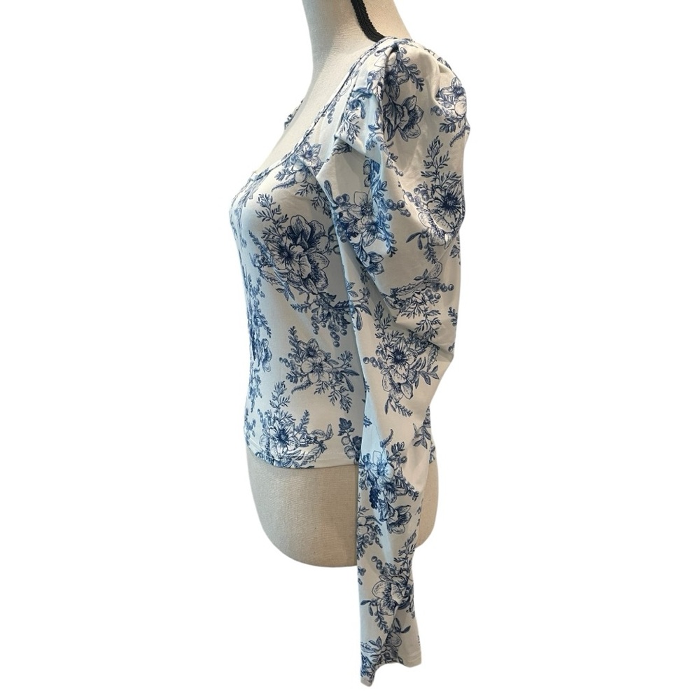 Floral Print Long Sleeve Top - Picture 2 of 4